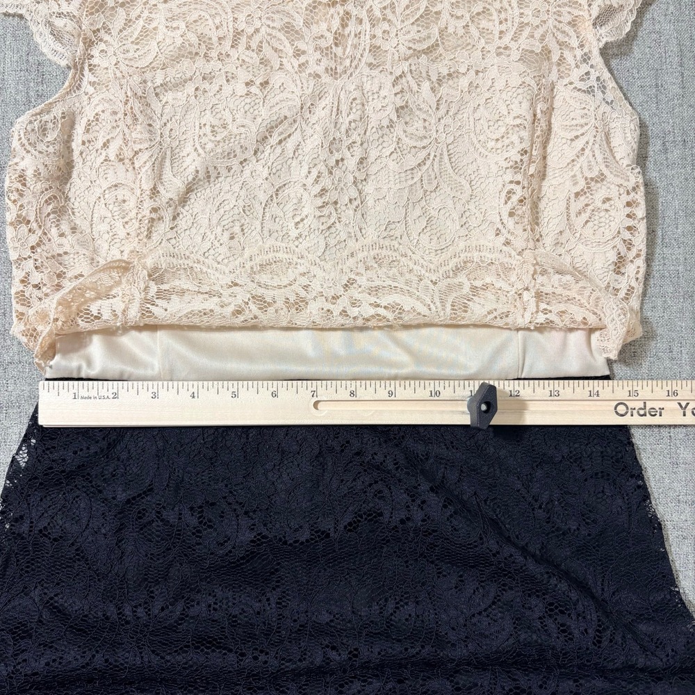 Betsey Johnson Mini Dress Women 6 - 8 Medium Cream Black Floral Lace Y2K - Picture 6 of 9